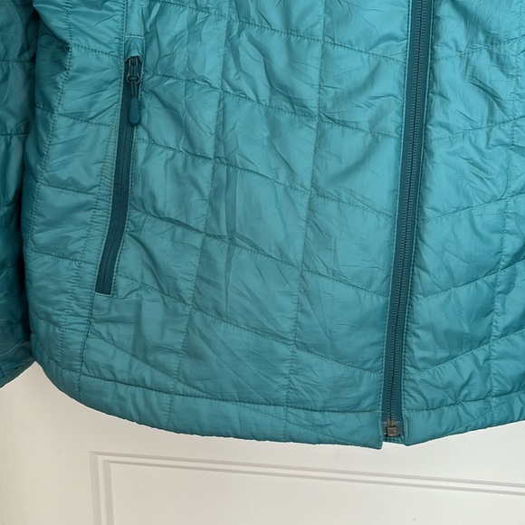 LL Bean PrimaLoft Packaway Jacket - Picture 11 of 16